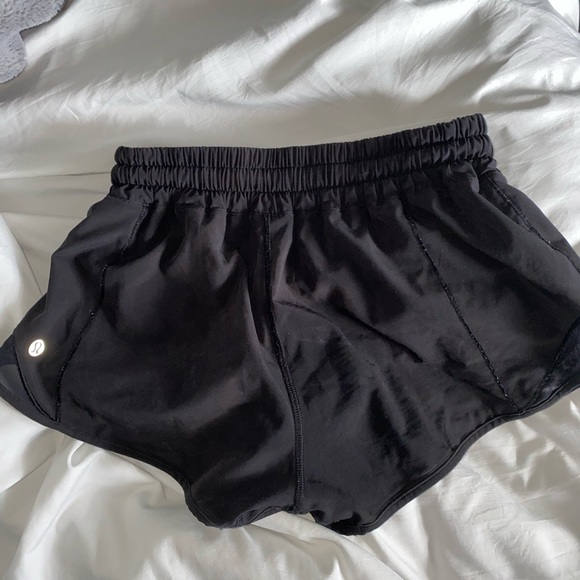Lululemon hotty hot shorts - Picture 2 of 3